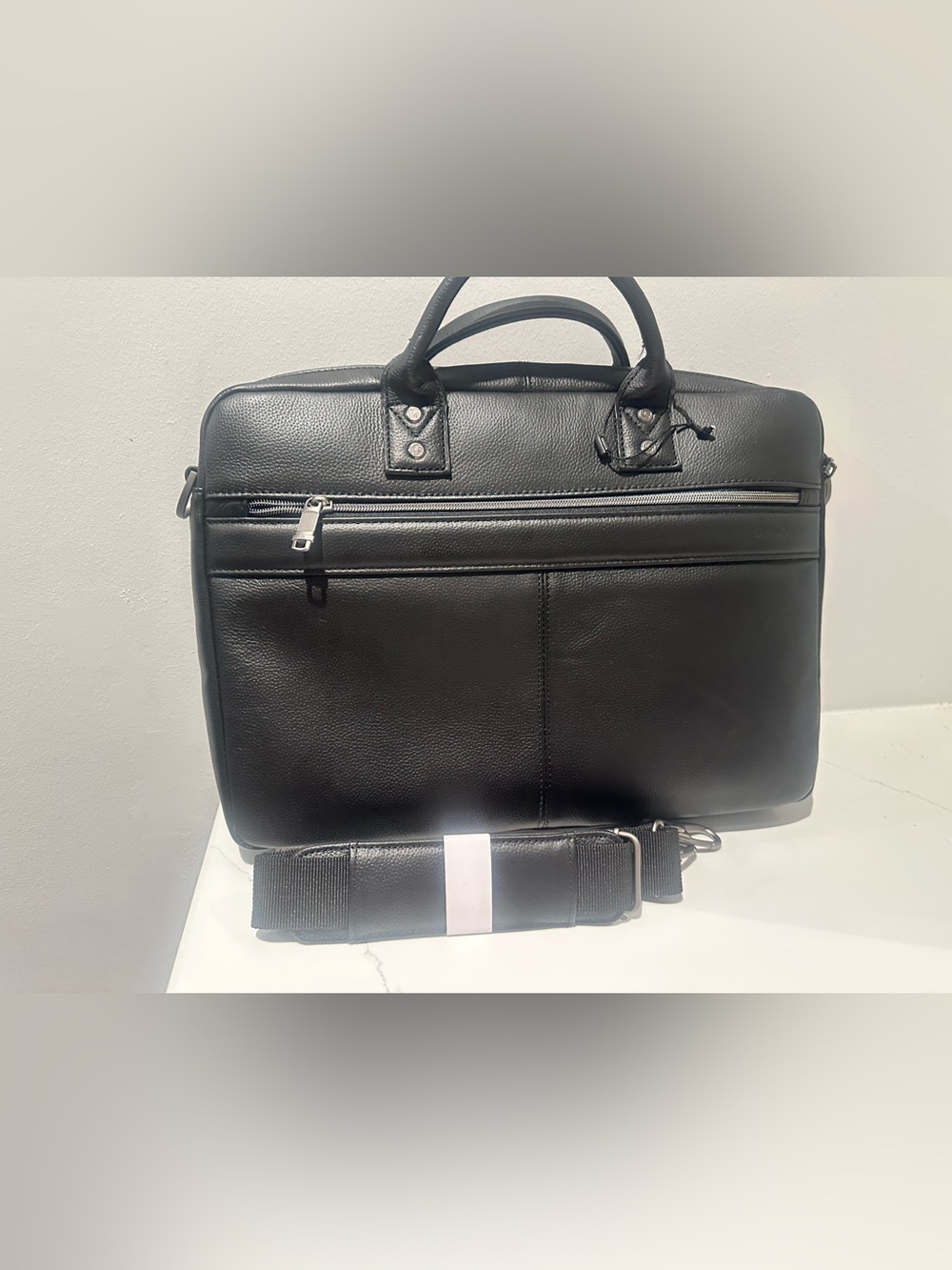 Samsonite NWOT Black Leather Briefcase Bag - Slim Brief design
